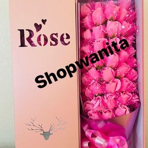 Valentines soap roses red / pink